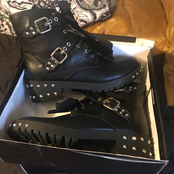 chase and chloe combat boots